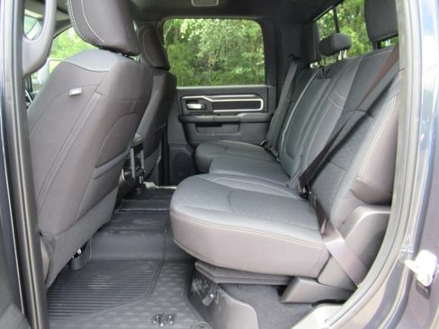 New 2026 RAM 3500 Big Horn AWD/4WD image 36