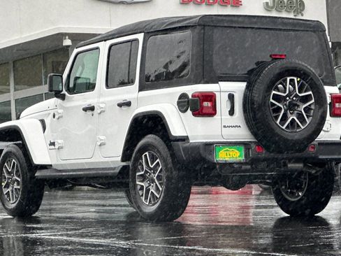 New 2026 Jeep Wrangler Sahara image 7