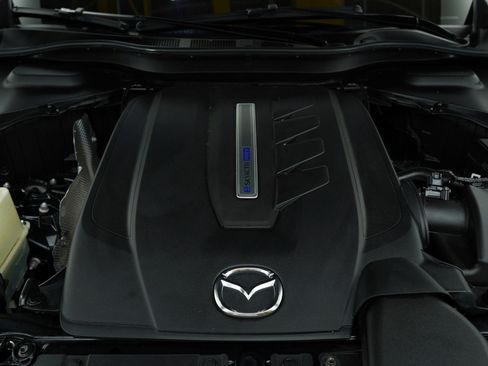 Certified 2025 MAZDA CX-70 Plug-In Hybrid w/ Premium Pkg image 31