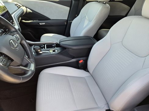 Used 2025 Lexus TX 350 AWD w/ Technology Package image 17