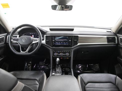 Used 2023 Volkswagen Atlas SEL AWD/4WD image 18