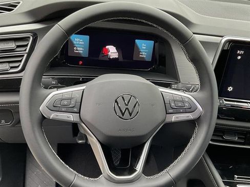 New 2026 Volkswagen Atlas Cross Sport SE image 8