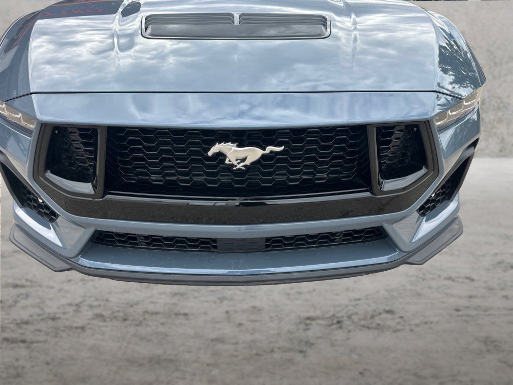 Used 2025 Ford Mustang GT Premium RWD image 13
