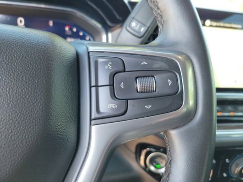 Used 2025 Chevrolet Silverado 1500 LT image 25