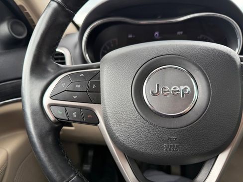 Used 2020 Jeep Grand Cherokee Limited RWD image 13