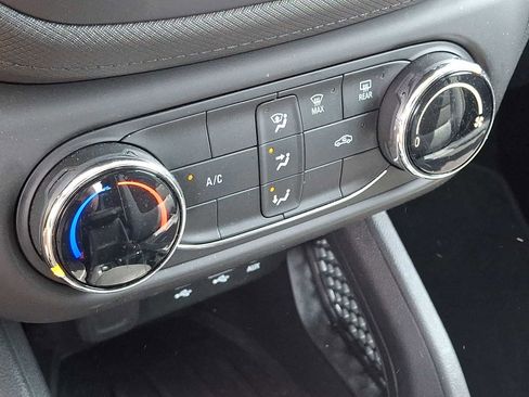 Certified 2023 Chevrolet TrailBlazer LS FWD image 15