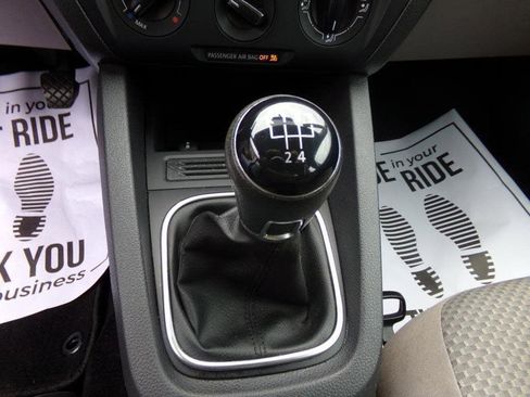 Used 2014 Volkswagen Jetta S image 12