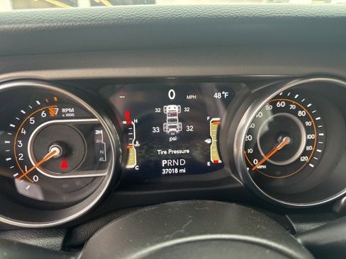 Used 2021 Jeep Wrangler Sport image 5