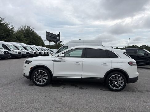 Used 2023 Lincoln Nautilus Reserve FWD image 4