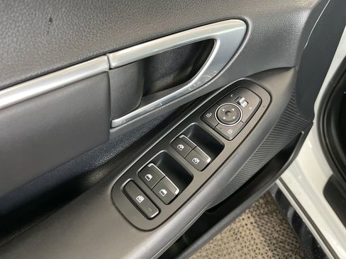 Used 2022 Hyundai Sonata SEL w/ Cargo Package image 4