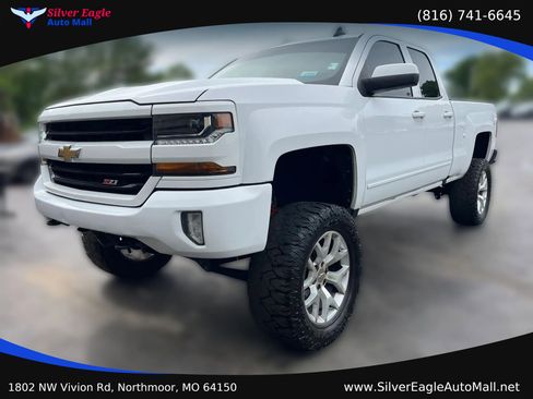 Used 2018 Chevrolet Silverado 1500 LT w/ Texas Edition AWD/4WD image 1