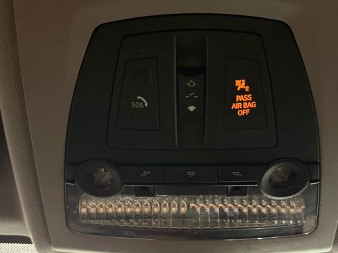 Used 2016 BMW 535i xDrive Sedan w/ Driver Assistance Package image 38