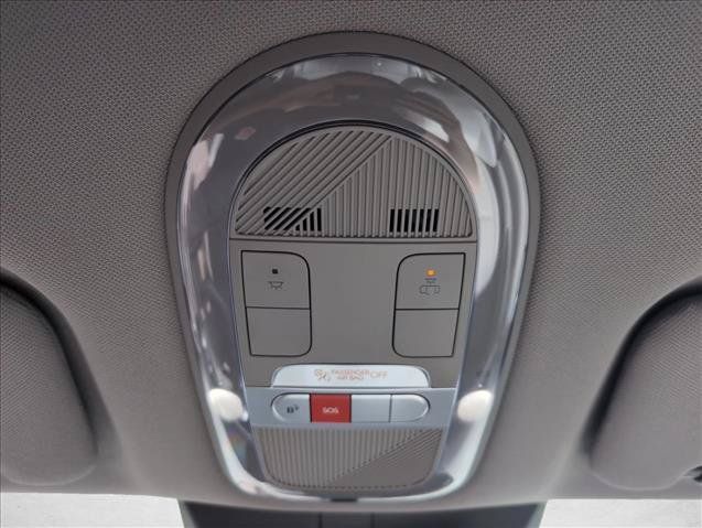 Used 2025 Hyundai Ioniq 6 SEL AWD/4WD image 18