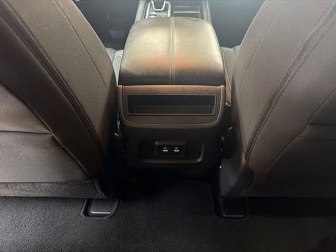 Used 2026 Nissan Pathfinder SV FWD image 18