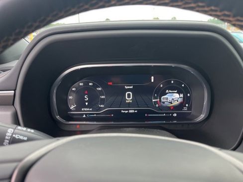 Used 2023 GMC Yukon AT4 w/ AT4 Premium Plus Package image 25