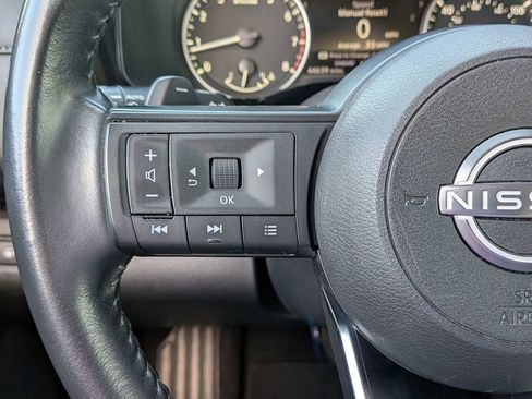 Used 2024 Nissan Pathfinder SV image 21