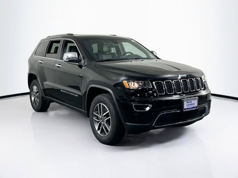 Used 2022 Jeep Grand Cherokee Limited image 3