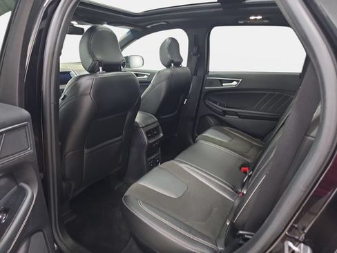 Used 2019 Ford Edge ST w/ Equipment Group 401A AWD/4WD image 12