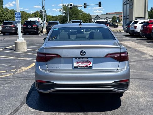 Used 2024 Volkswagen Jetta Sport FWD image 10