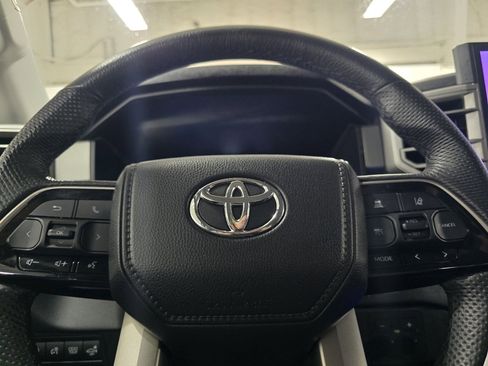 Used 2024 Toyota Tundra Limited image 27