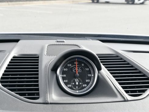 Used 2017 Porsche 911 Carrera 4S image 26