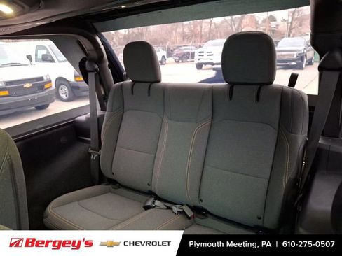 Used 2024 Jeep Wrangler Sport S image 12