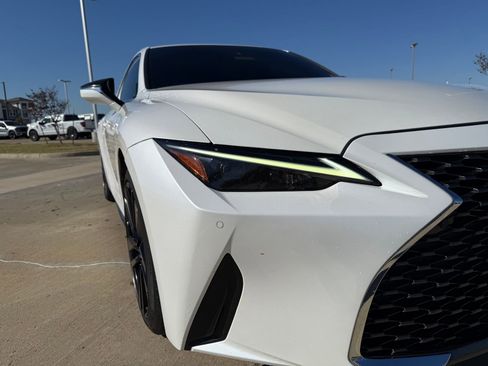 Used 2022 Lexus IS 300 w/ Comfort Package image 10