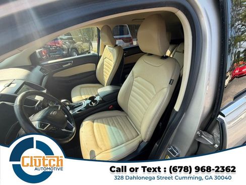 Used 2017 Ford Edge SEL w/ Equipment Group 201A AWD/4WD image 10