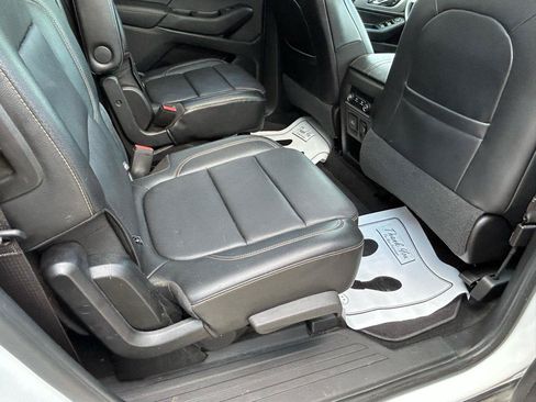 Used 2018 Chevrolet Traverse LT AWD/4WD image 11