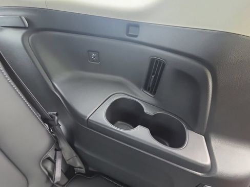 Used 2024 Honda Pilot Elite image 19