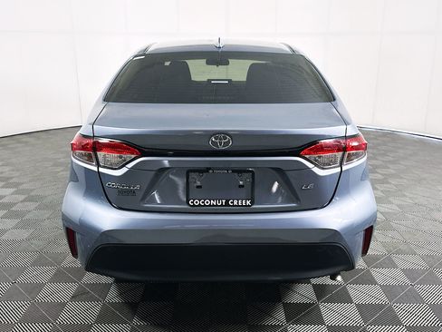 Used 2024 Toyota Corolla LE FWD image 4