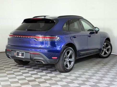 Used 2022 Porsche Macan w/ Premium Package Plus image 7