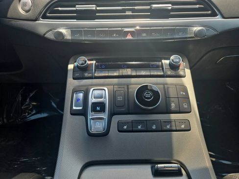 Used 2021 Hyundai Palisade Calligraphy FWD image 17