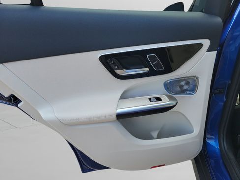 Certified 2026 Mercedes-Benz GLC 300 4MATIC image 27