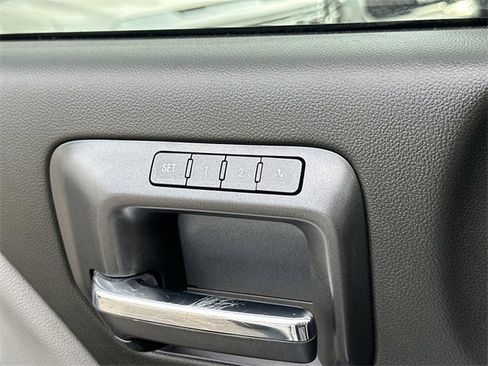 Used 2018 GMC Sierra 1500 SLT image 38