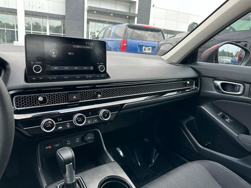 Used 2026 Honda Civic LX image 34