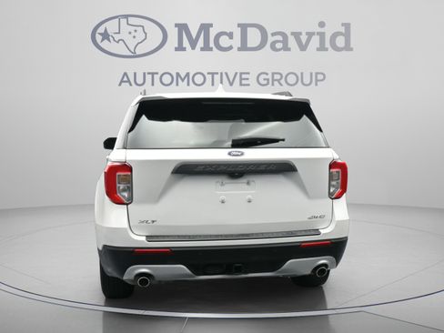 Used 2023 Ford Explorer XLT w/ Equipment Group 202A AWD/4WD image 7