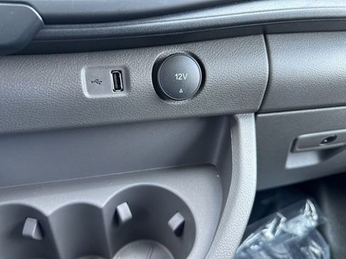 New 2025 Ford Transit 250 Low Roof image 23