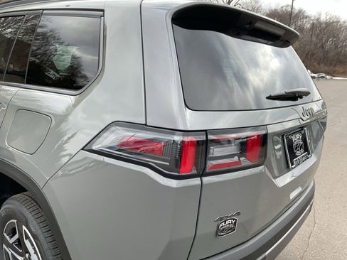 New 2026 Jeep Cherokee Laredo image 24