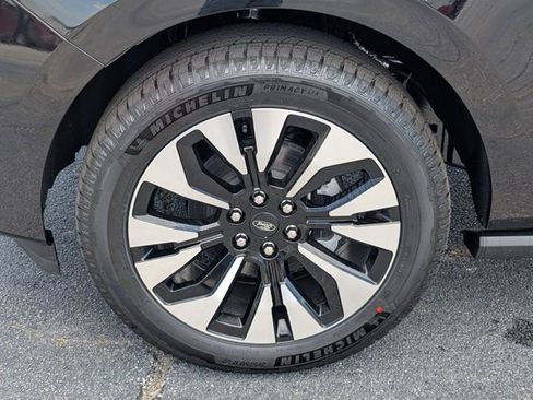 New 2026 Ford Expedition Max Platinum AWD/4WD image 13