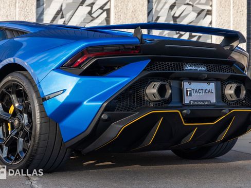 Used 2023 Lamborghini Huracan Tecnica image 13