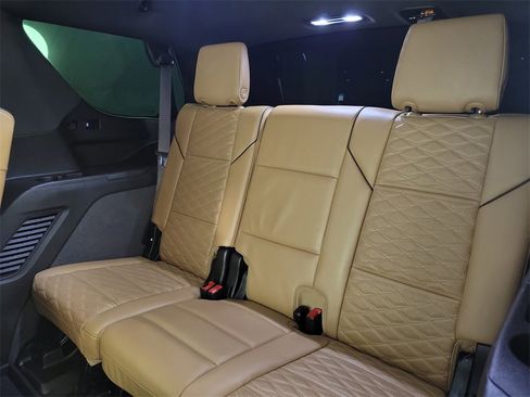 Certified 2024 Cadillac Escalade Sport w/ LPO, ONYX Package image 11