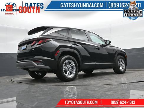 Used 2025 Hyundai Tucson SE AWD/4WD image 35