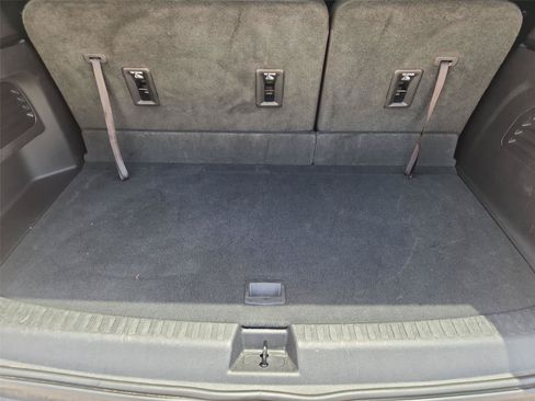 Used 2024 Chevrolet Traverse LT w/ Enhanced Driving Package FWD image 26