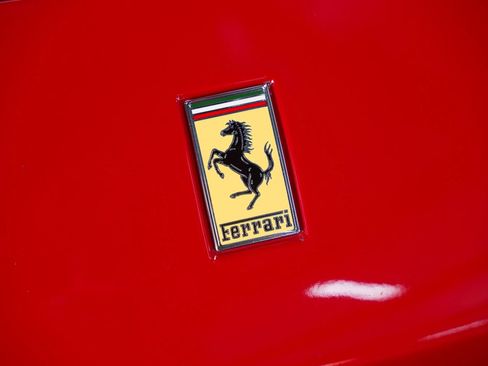 Used 2017 Ferrari 488 GTB RWD image 12
