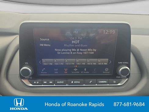 Used 2024 Nissan Rogue SV AWD/4WD image 21