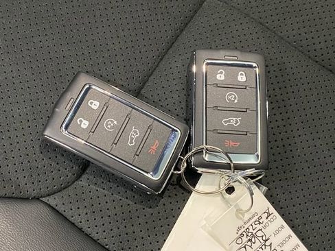 New 2026 Jeep Grand Cherokee Altitude AWD/4WD image 30