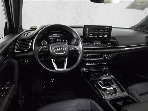 Used 2023 Audi Q5 2.0T Premium Plus w/ Premium Plus Package AWD/4WD image 19