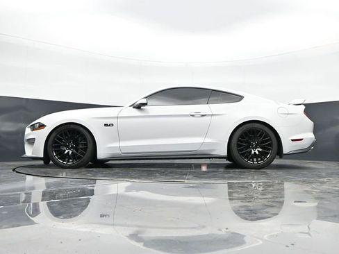Used 2018 Ford Mustang GT Premium w/ Equipment Group 401A RWD image 29