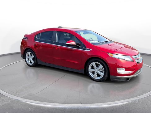 Used 2015 Chevrolet Volt w/ Enhanced Safety Package 1 FWD image 2